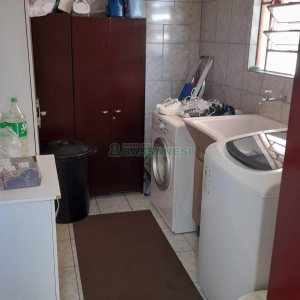 Casa com 588m², 4 dormitórios, 3 vagas, no bairro Bela Vista em Caxias do Sul para Comprar