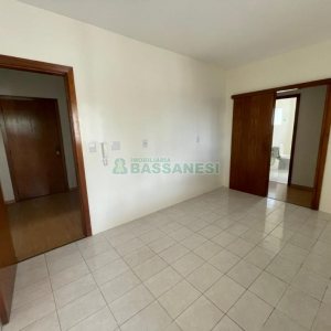Apartamento com 85m², 2 dormitórios, 1 vaga, no bairro São Leopoldo em Caxias do Sul para Comprar