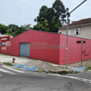 Casa com 484m², 6 dormitórios, 2 vagas, no bairro São Pelegrino em Caxias do Sul para Comprar