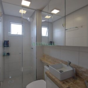 Apto Mobiliado com 56m², 2 dormitórios, 1 vaga, no bairro Panazzolo em Caxias do Sul para Comprar