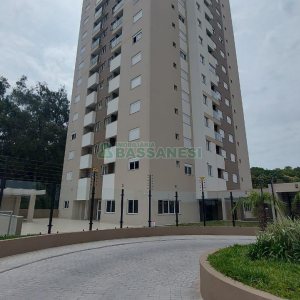 Apto Mobiliado com 56m², 2 dormitórios, 1 vaga, no bairro Panazzolo em Caxias do Sul para Comprar
