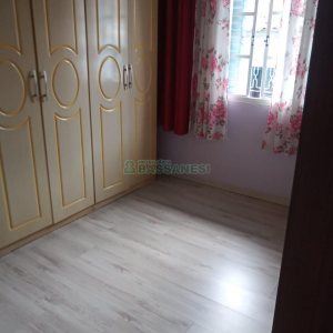 Casa com 188m², 2 dormitórios, 1 vaga, no bairro Santa Fé em Caxias do Sul para Comprar