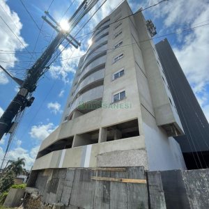 Apartamento com 77m², 2 dormitórios, 2 vagas, no bairro Petrópolis em Caxias do Sul para Comprar