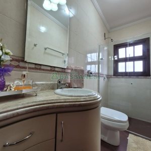 Casa Comercial com 165m², 3 dormitórios, no bairro Bela Vista em Caxias do Sul para Alugar