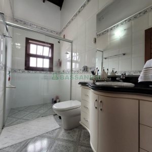 Casa Comercial com 165m², 3 dormitórios, no bairro Bela Vista em Caxias do Sul para Alugar