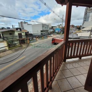 Casa Comercial com 165m², 3 dormitórios, no bairro Bela Vista em Caxias do Sul para Alugar