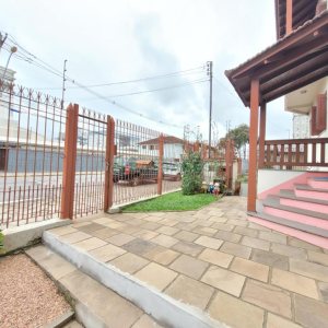 Casa Comercial com 165m², 3 dormitórios, no bairro Bela Vista em Caxias do Sul para Alugar