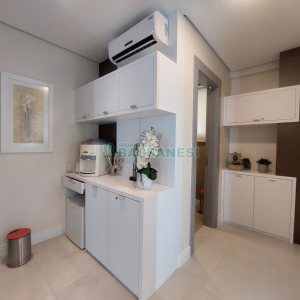 Sala Mobiliada com 48m², 1 vaga, no bairro Centro em Caxias do Sul para Alugar