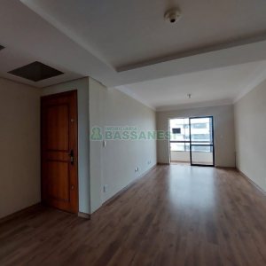 Apartamento com 110m², 3 dormitórios, 1 vaga, no bairro São Pelegrino em Caxias do Sul para Alugar