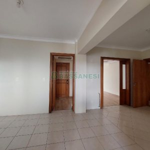Apartamento com 110m², 3 dormitórios, 1 vaga, no bairro São Pelegrino em Caxias do Sul para Alugar