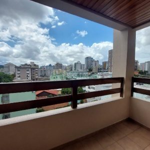 Apartamento com 110m², 3 dormitórios, 1 vaga, no bairro São Pelegrino em Caxias do Sul para Alugar