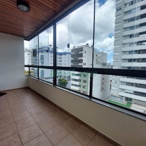 Apartamento com 110m², 3 dormitórios, 1 vaga, no bairro São Pelegrino em Caxias do Sul para Alugar