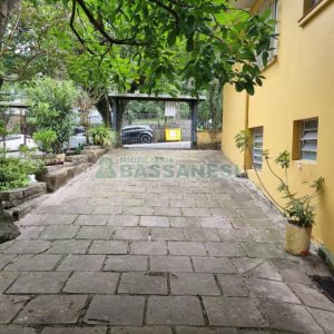 Casa com 200m², 3 dormitórios, 2 vagas, no bairro Pio X em Caxias do Sul para Comprar