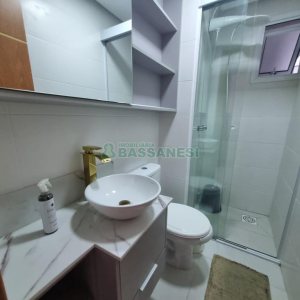 Apto Mobiliado com 68m², 2 dormitórios, 1 vaga, no bairro Nossa Senhora da Saúde em Caxias do Sul para Alugar