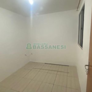 Apartamento com 58m², 2 dormitórios, 1 vaga, no bairro Parque Oasis em Caxias do Sul para Alugar