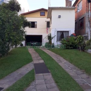 Casa com 110m², 3 dormitórios, 1 vaga, no bairro Cristo Redentor em Caxias do Sul para Comprar