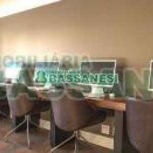 Apto Mobiliado com 47m², 1 dormitório, 1 vaga, no bairro Madureira em Caxias do Sul para Alugar
