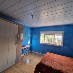 Casa com 192m², 3 dormitórios, 4 vagas, no bairro Desvio Rizzo em Caxias do Sul para Comprar