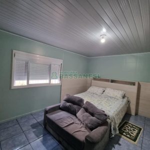 Casa com 192m², 3 dormitórios, 4 vagas, no bairro Desvio Rizzo em Caxias do Sul para Comprar