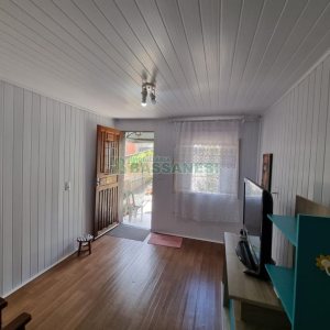 Casa com 118m², 4 dormitórios, no bairro Kayser em Caxias do Sul para Comprar