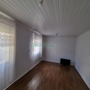 Casa com 118m², 4 dormitórios, no bairro Kayser em Caxias do Sul para Comprar