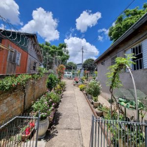 Casa com 118m², 4 dormitórios, no bairro Kayser em Caxias do Sul para Comprar