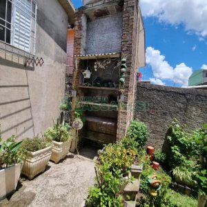 Casa com 118m², 4 dormitórios, no bairro Kayser em Caxias do Sul para Comprar