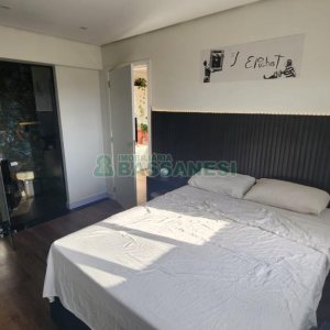 Apartamento com 49m², 1 dormitório, 1 vaga, no bairro Lourdes em Caxias do Sul para Comprar