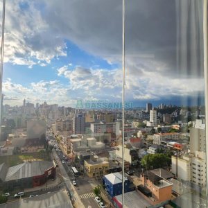 Apartamento com 49m², 1 dormitório, 1 vaga, no bairro Lourdes em Caxias do Sul para Comprar