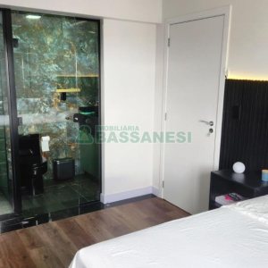 Apartamento com 49m², 1 dormitório, 1 vaga, no bairro Lourdes em Caxias do Sul para Comprar