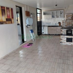 Casa com 132m², 3 dormitórios, 2 vagas, no bairro Desvio Rizzo em Caxias do Sul para Comprar