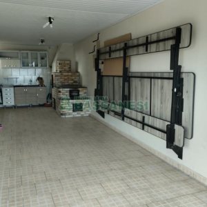 Casa com 132m², 3 dormitórios, 2 vagas, no bairro Desvio Rizzo em Caxias do Sul para Comprar