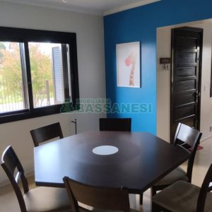 Casa com 132m², 3 dormitórios, 2 vagas, no bairro Desvio Rizzo em Caxias do Sul para Comprar