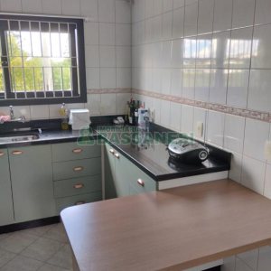 Casa com 132m², 3 dormitórios, 2 vagas, no bairro Desvio Rizzo em Caxias do Sul para Comprar