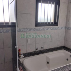 Casa com 132m², 3 dormitórios, 2 vagas, no bairro Desvio Rizzo em Caxias do Sul para Comprar