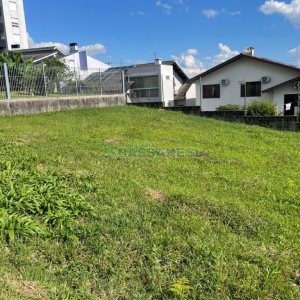 Terreno com 336m², no bairro Panazzolo em Caxias do Sul para Comprar