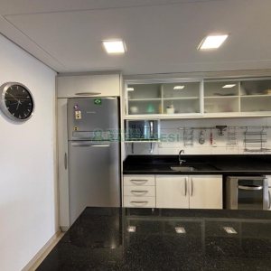 Apto Mobiliado com 82m², 2 dormitórios, 2 vagas, no bairro Lourdes em Caxias do Sul para Alugar