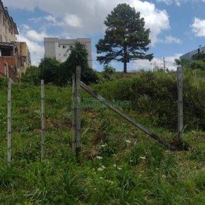 Terreno com 360m², no bairro Industrial em Caxias do Sul para Comprar