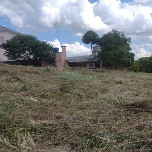 Terreno com 360m², no bairro Charqueadas em Caxias do Sul para Comprar