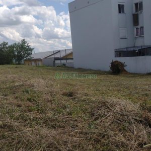 Terreno com 360m², no bairro Charqueadas em Caxias do Sul para Comprar