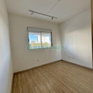 Apto Mobiliado com 114m², 3 dormitórios, 2 vagas, no bairro Madureira em Caxias do Sul para Alugar ou Comprar