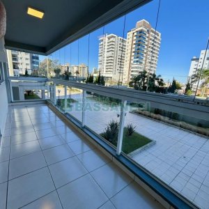 Apto Mobiliado com 114m², 3 dormitórios, 2 vagas, no bairro Madureira em Caxias do Sul para Alugar ou Comprar