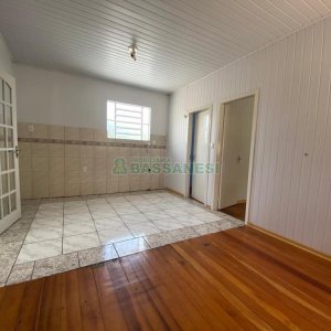 Casa com 161m², 4 dormitórios, 2 vagas, no bairro Rio Branco em Caxias do Sul para Comprar