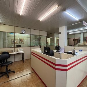 Loja com 518m², no bairro Rio Branco em Caxias do Sul para Alugar