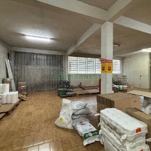 Loja com 518m², no bairro Rio Branco em Caxias do Sul para Alugar