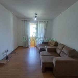 Apartamento com 72m², 2 dormitórios, 1 vaga, no bairro Lourdes em Caxias do Sul para Comprar