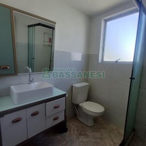 Apartamento com 72m², 2 dormitórios, 1 vaga, no bairro Lourdes em Caxias do Sul para Comprar