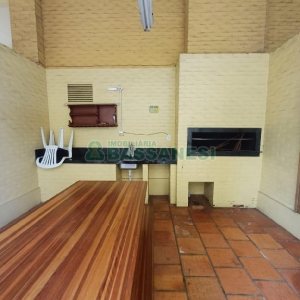 Apartamento com 72m², 2 dormitórios, 1 vaga, no bairro Lourdes em Caxias do Sul para Comprar