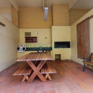 Apartamento com 72m², 2 dormitórios, 1 vaga, no bairro Lourdes em Caxias do Sul para Comprar