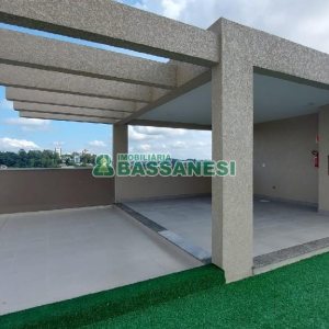 Apartamento com 55m², 2 dormitórios, 2 vagas, no bairro Panazzolo em Caxias do Sul para Comprar